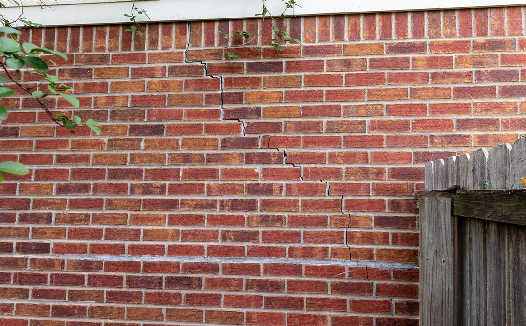 7 Signs You Need a Foundation Crack Inspection Before Winter
