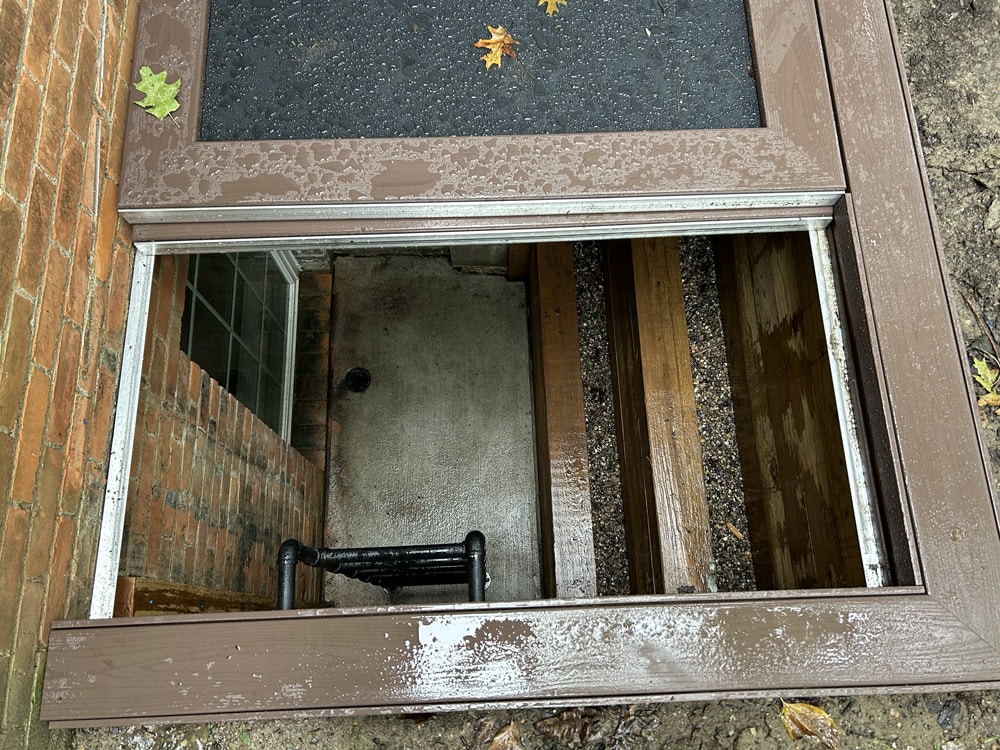egress window